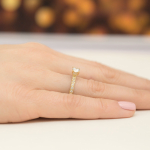 Pierścionek z Brylantami Laboratoryjnymi 0,64ct ze złota próby 585. W-0546/40LAB